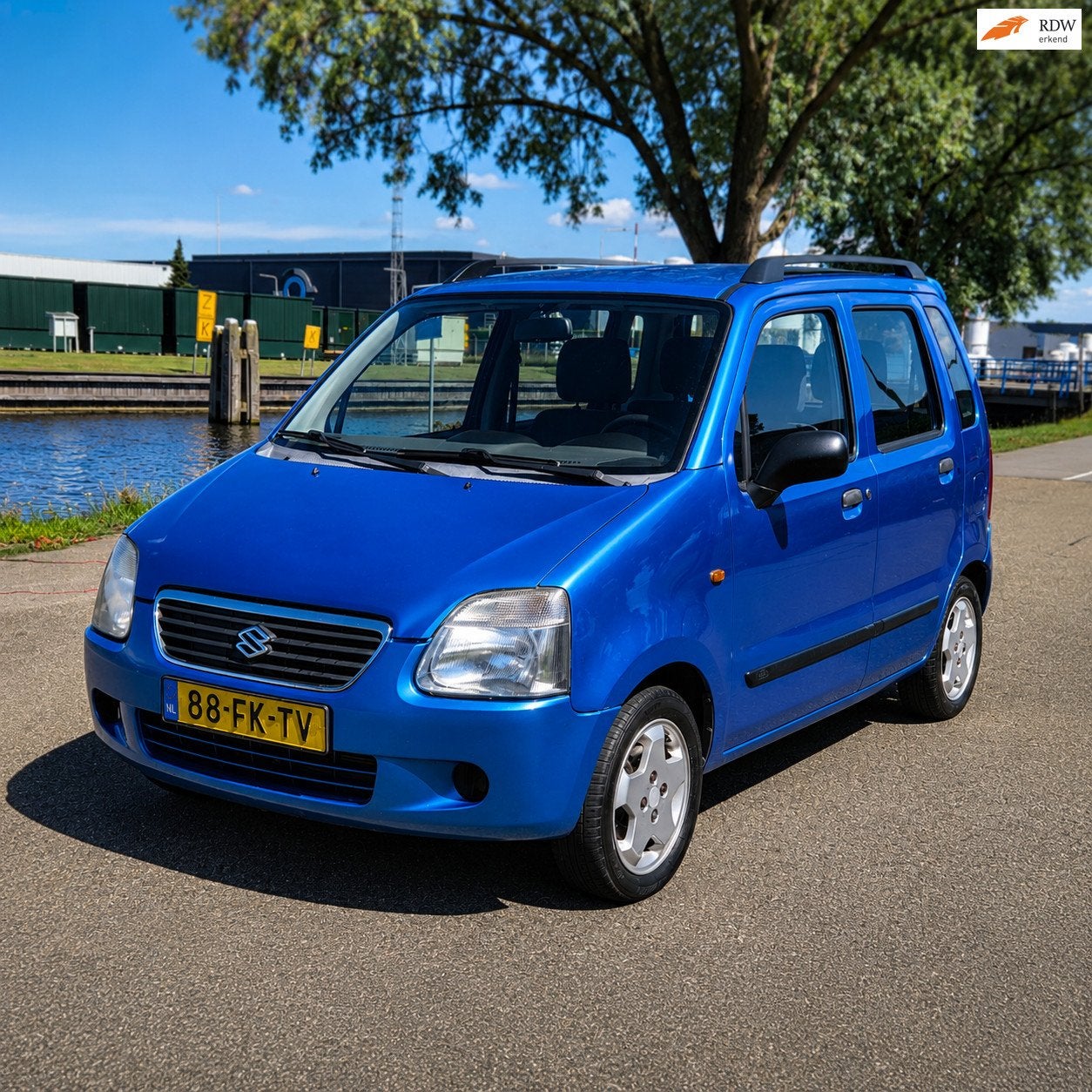 Suzuki Wagon R+ 1.3 First Edition |Elektrische ramen | Trekh, Voorwielaandrijving, Gebruikt, 31 €/maand, 4 cilinders