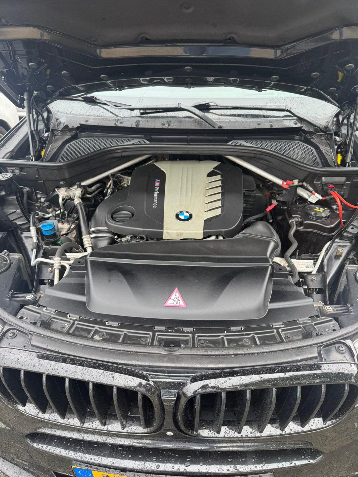 Bmw  x5 m50D, Diensten en Vakmensen