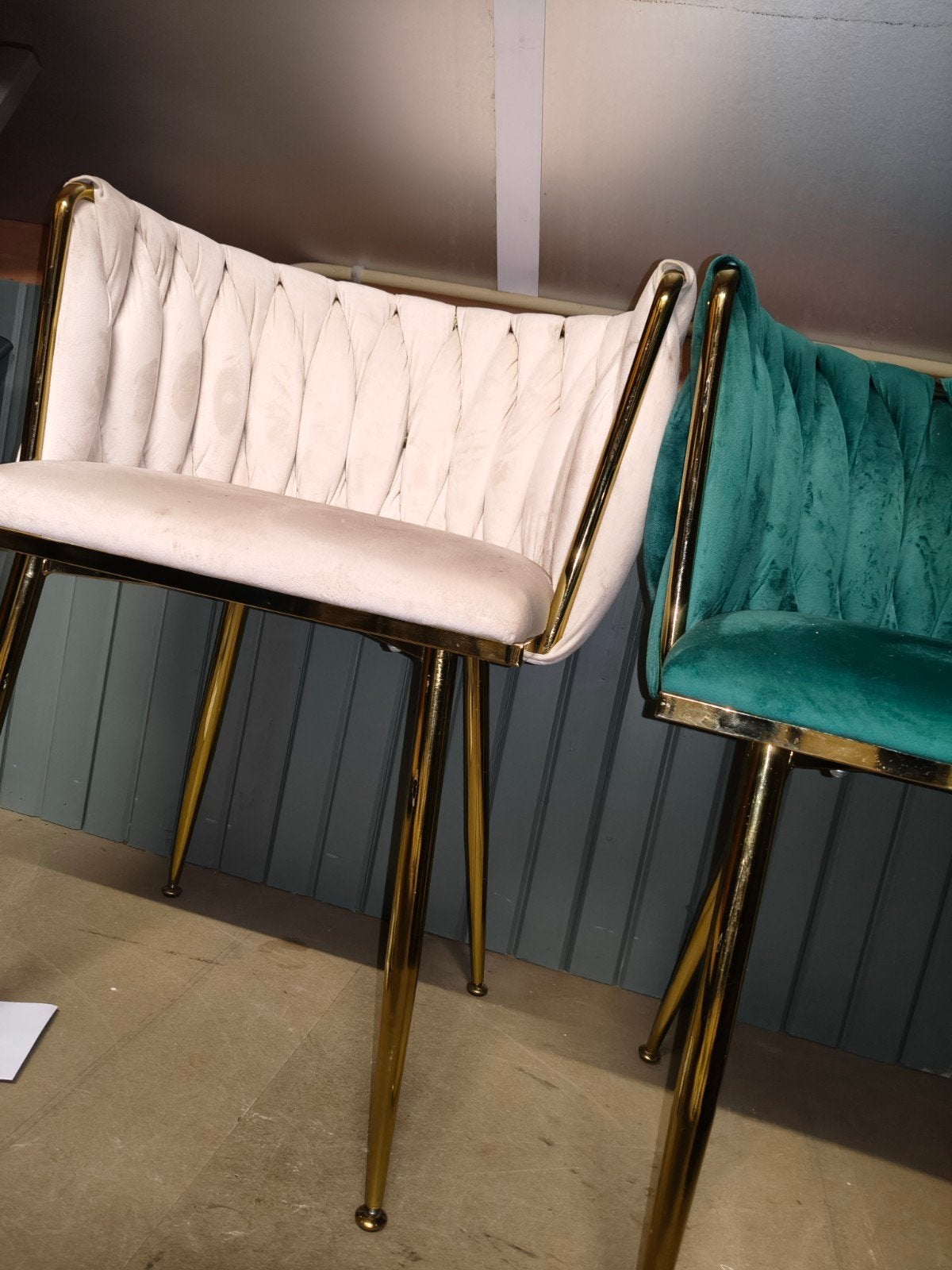 Luxe eetkamerstoel - Groen fluweel met gouden poten, Overige kleuren, Ophalen of Verzenden, Zo goed als nieuw, Metaal