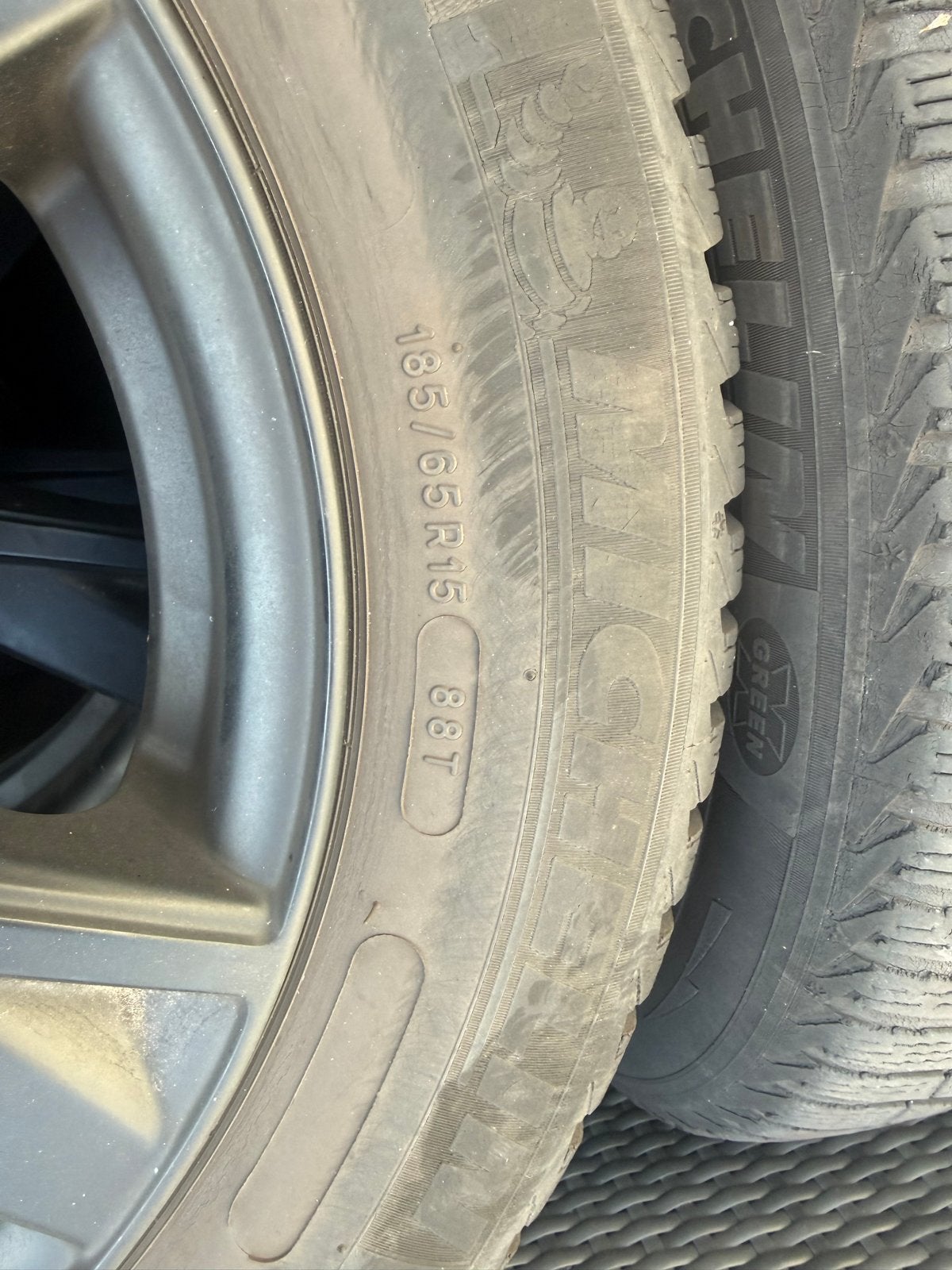 Set van 4 Michelin Alpin winterbanden met velgen 185/65R15, Ophalen of Verzenden, Gebruikt