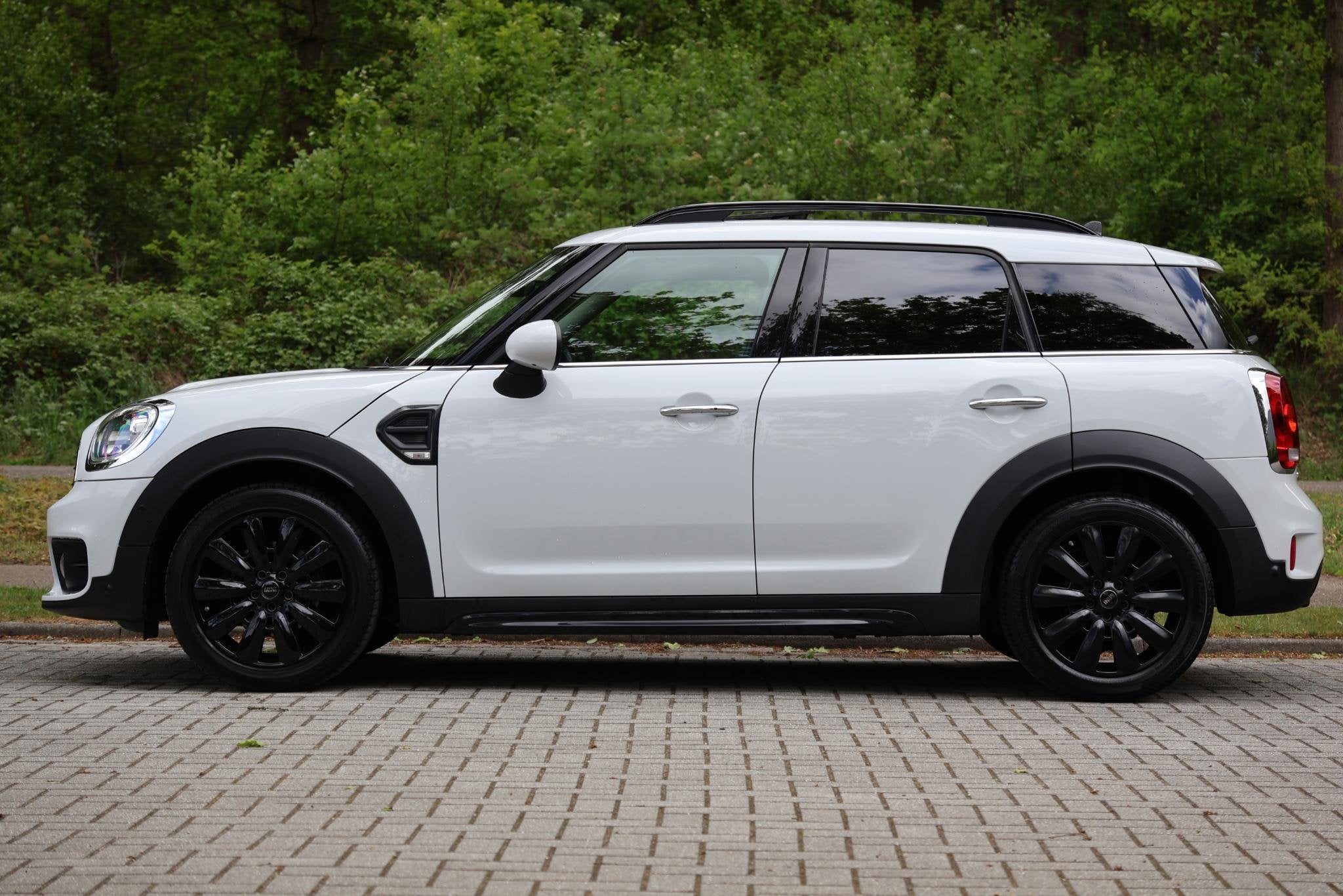 MINI Countryman 1.5 Cooper ALL4 Chili AUT | Navi Pro | Pano, Auto's, Automaat, 136 pk, Gebruikt, Countryman