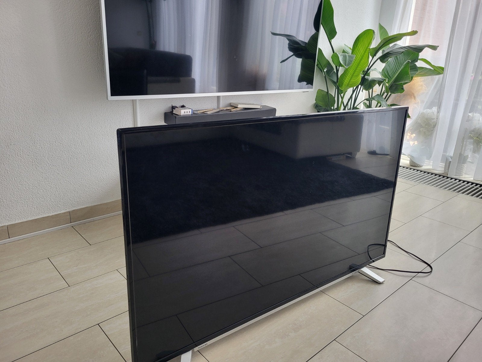 smart tv , TOSHIBA Defect, Ophalen, Jaf_zoet@hotmail.com, 50 Hz, ,