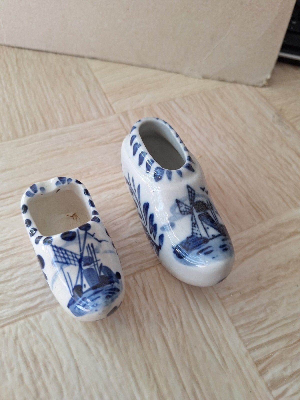 Delfts Blauwe Klompjes - Handgeschilderd Holland Souvenir, Antiek en Kunst, Ophalen of Verzenden