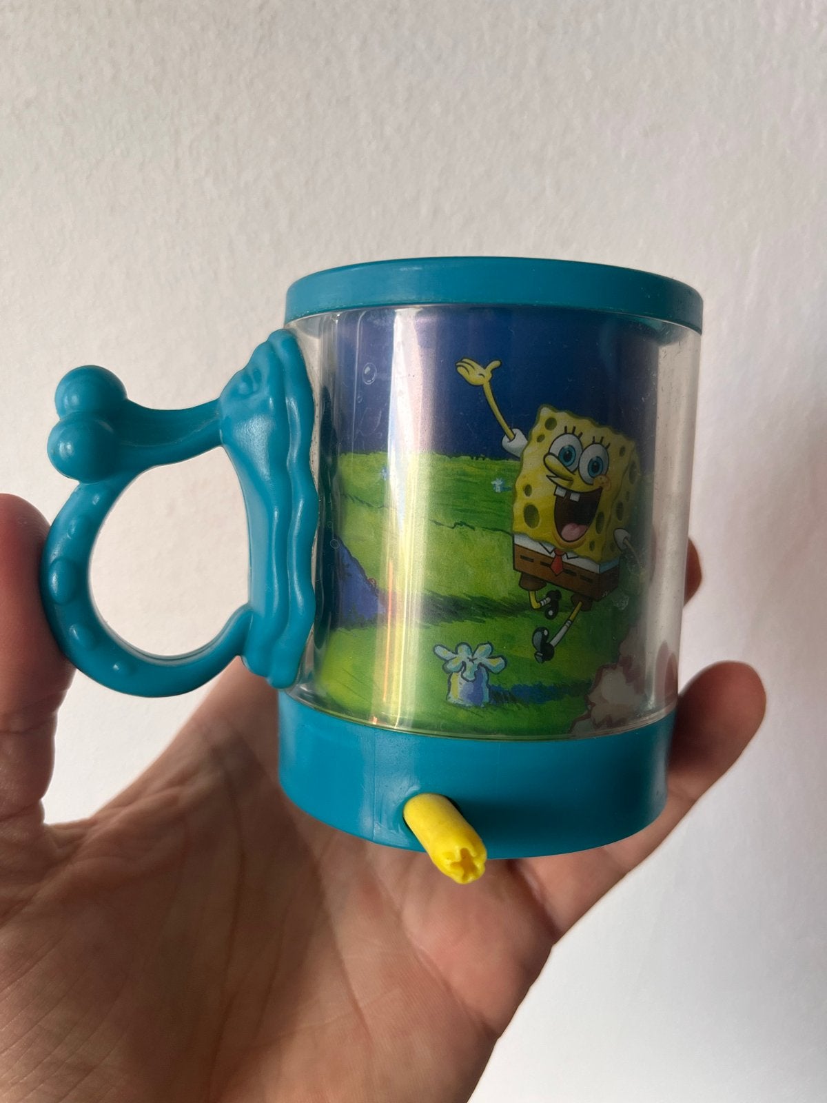 Spongebob Squarepants beker met draaioptie, Film en tv, Gebruikt, Gereedschap of Toebehoren, Ophalen of Verzenden