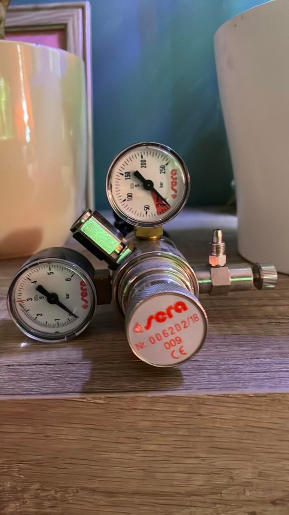 CO2-regulator aquarium, Witgoed en Apparatuur, Thuistaps, Ophalen, Zo goed als nieuw, Overige merken