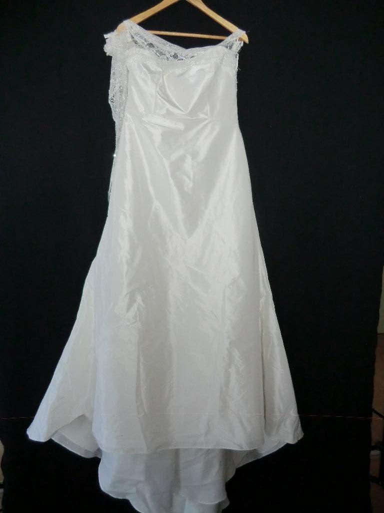 Mooie trouwjurk van het merk Rembo Styling, maat 46, Rembo Styling, Trouwjurk, Wit, Ophalen of Verzenden