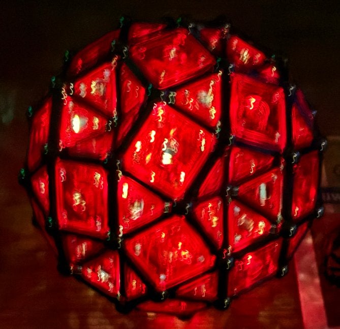 Geomag korte staafjes ruim 470 onderdelen., Ophalen of Verzenden, Gebruikt, Knutselen, Met licht