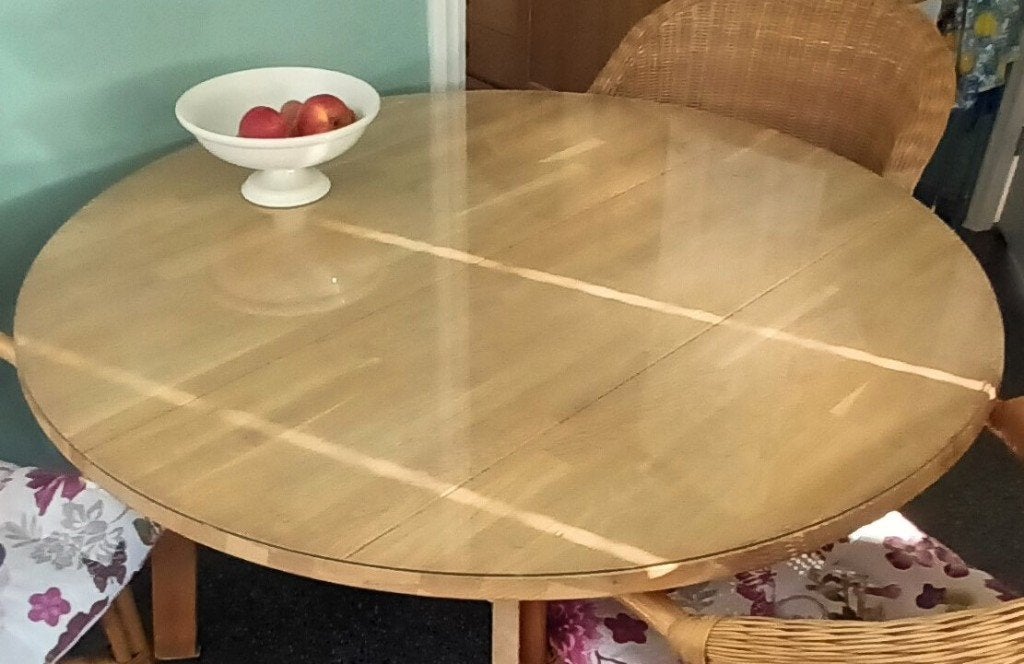 Prachtige ronde tafel (120cm) met 4 rotan stoelen, Ophalen, Gebruikt, Rond, Vier personen