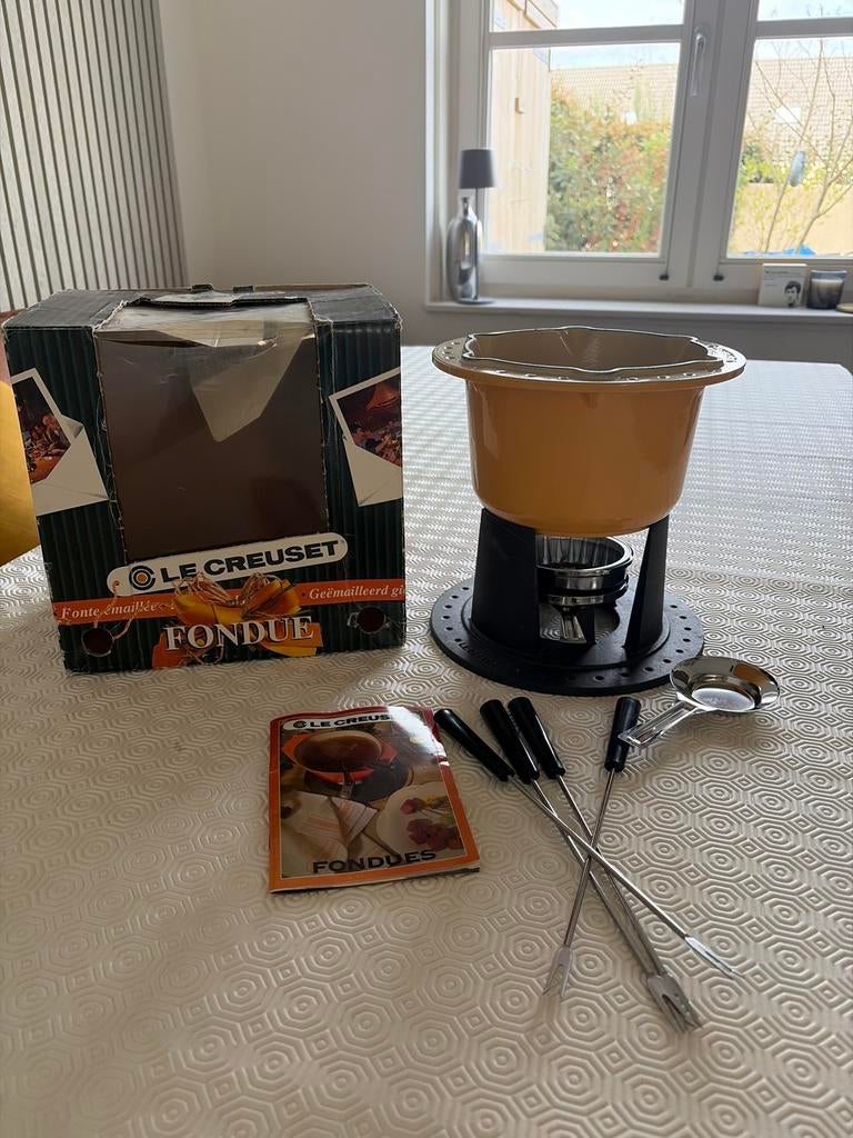 Le Creuset Fondueset - Geëmailleerd gietijzer, Ophalen of Verzenden, Zo goed als nieuw, Brander, Fondueset