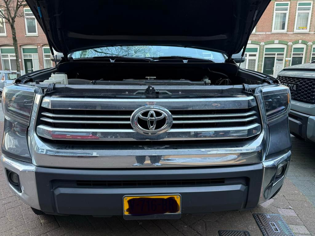 Toyota Tundra Grill Origineel - Perfecte Staat (2014-2021), Ophalen of Verzenden, Gebruikt, Voor, Toyota