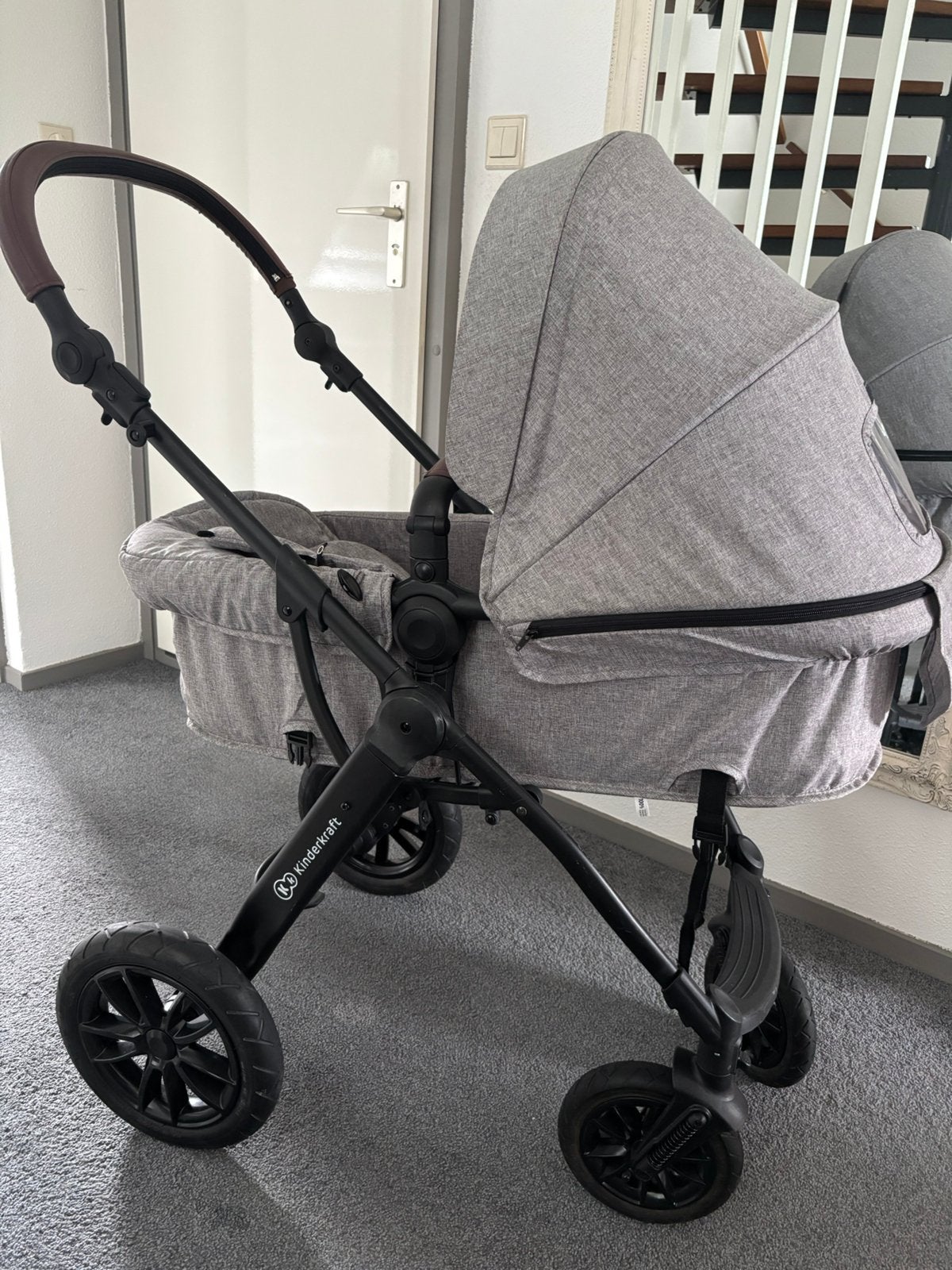 Mooie kinderkraft kinderwagen, Kinderen en Baby's, Kinderwagens en Combinaties, Ophalen, Zo goed als nieuw, Overige merken, Luchtbanden