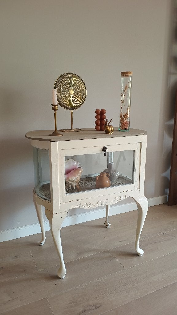 Romantisch brocante theekastje met gebold glas, Huis en Inrichting, Ophalen, Barok, 50 tot 100 cm, Minder dan 100 cm