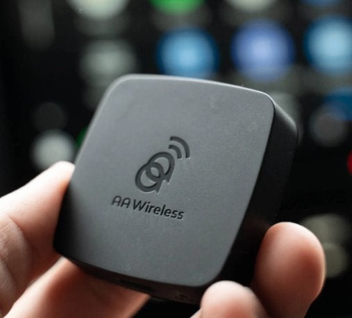 AAWireless Dongle met USB-C voedingskabel voor Android Auto, Ophalen of Verzenden, Zo goed als nieuw
