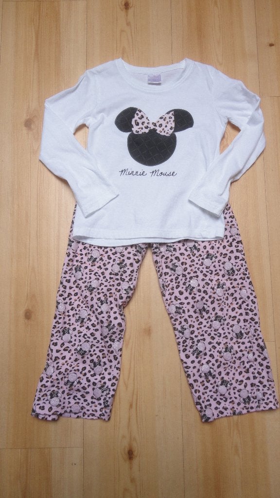 Te koop: Pyama maat 116/122 van Minnie Mouse, Nacht- of Onderkleding, Gebruikt, Meisje, Minnie Mouse