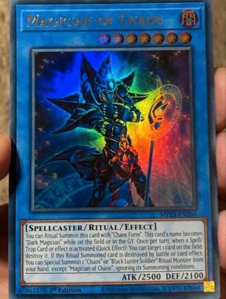 Yu-Gi-Oh! Magician of Chaos MP25 1st Edition !, Ophalen of Verzenden, Zo goed als nieuw, Losse kaart, Foil