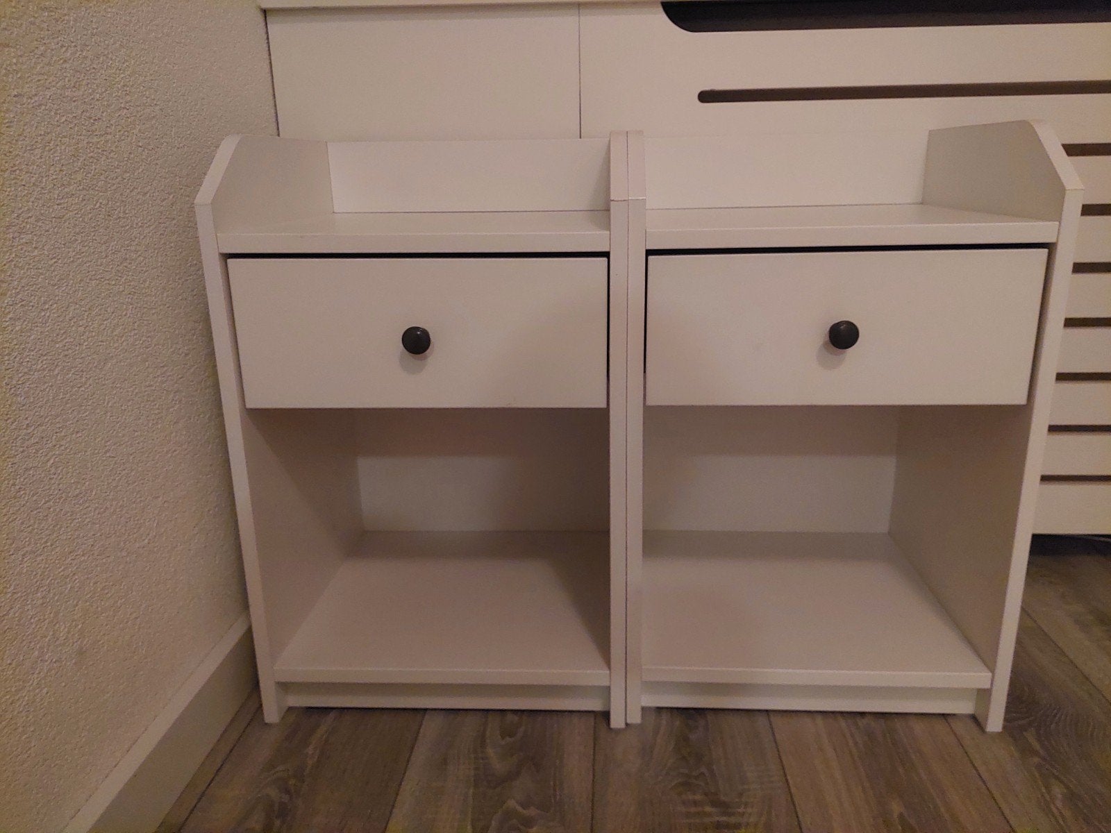 Twee Hauga Nachtkastjes, Ophalen, Gebruikt, Minder dan 45 cm