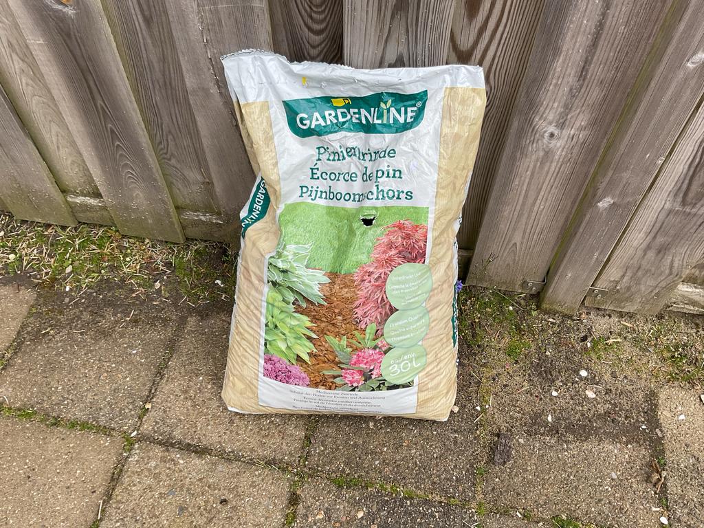 Gardeline pijnboomschors 30 liter - Premium kwaliteit, Tuin en Terras, Aarde en Mest, Ophalen of Verzenden, Boomschors