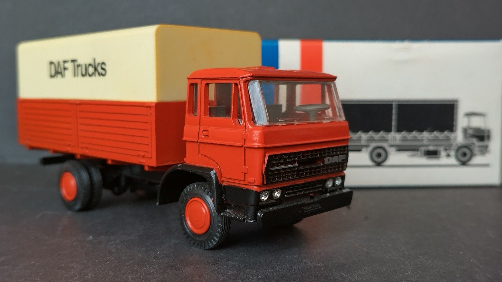 Daf 2300 1:50 Lion Car Pol, Overige merken, Verzenden, ., Zo goed als nieuw