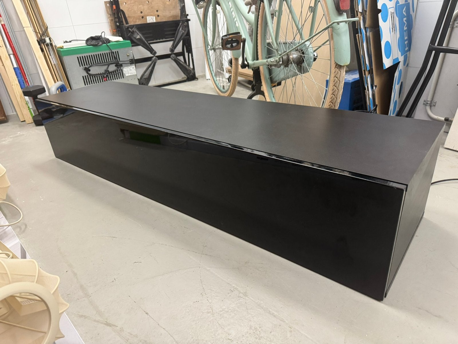 Zwart zwevend tv meubel 160cm breed, Ophalen, 150 tot 200 cm, Zo goed als nieuw, Minder dan 100 cm