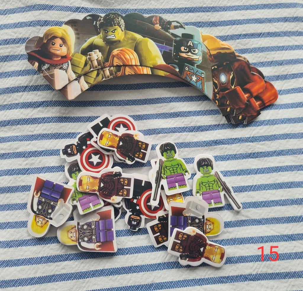 15x Lego Avengers cupcake versiering, Ophalen of Verzenden, Nieuw, Feestartikel, Verjaardag