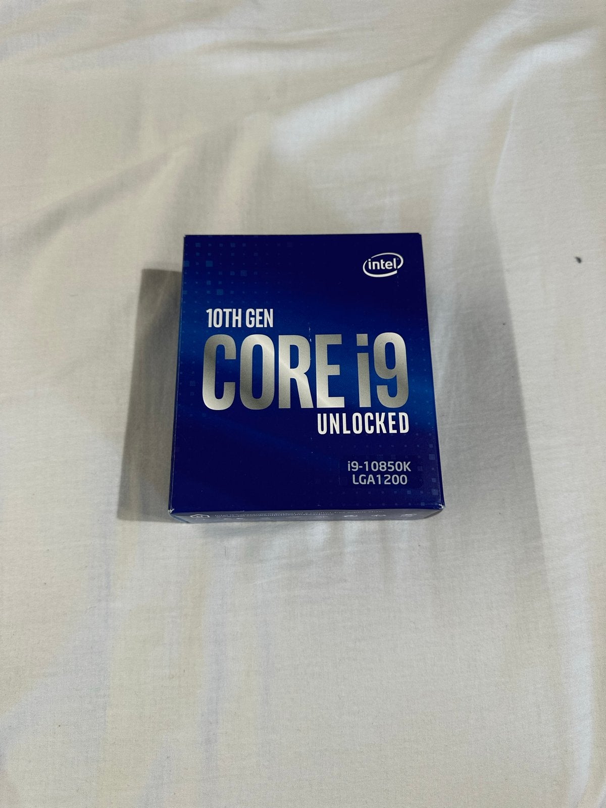 Intel Core i9-10850K 10e Gen Processor (Unlocked), Computers en Software, Ophalen of Verzenden, Zo goed als nieuw, 10-core, 4 Ghz of meer