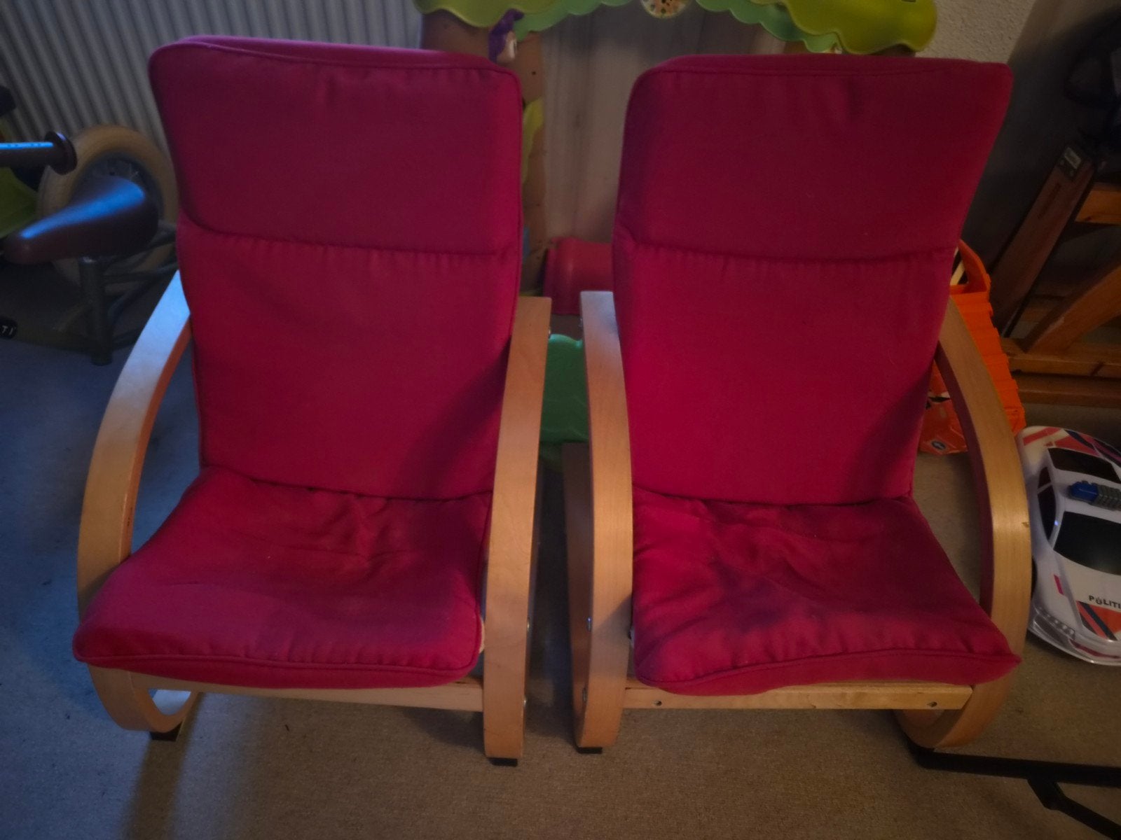 2 IKEA kinderstoelen met rode hoes, Kinderen en Baby's, Ophalen, Gebruikt, Overige typen