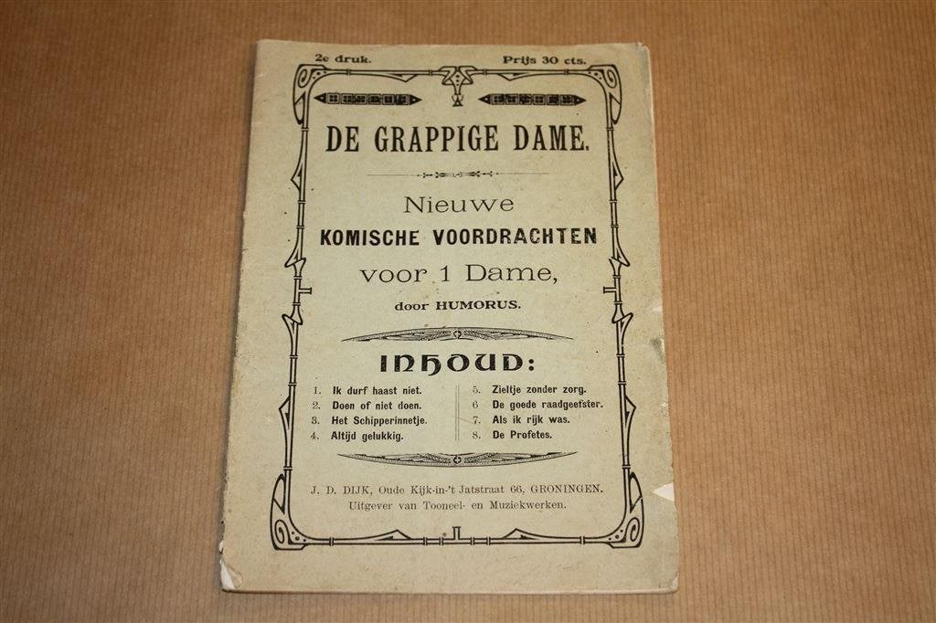 De grappige dame - Komische voordrachten voor 1 dame, Ophalen of Verzenden