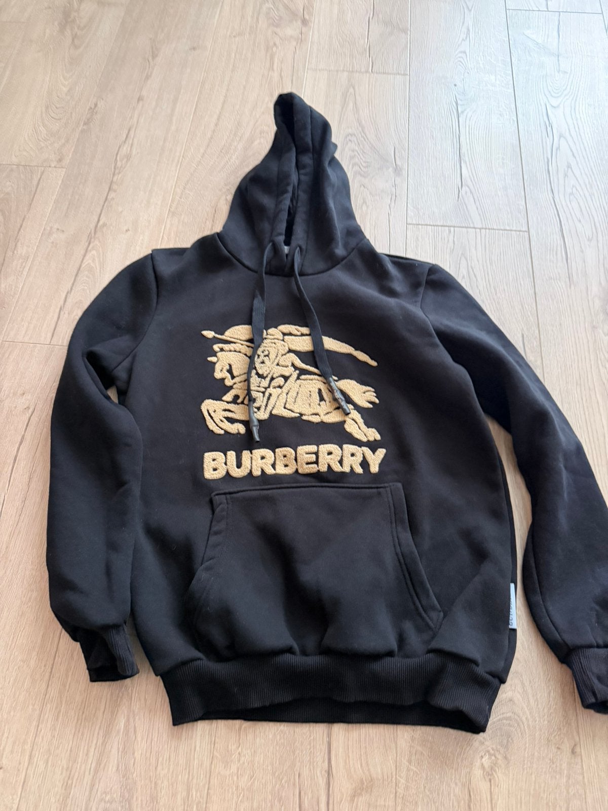 Burberry hoodie maat M in goede staat zwart, Ophalen of Verzenden, Zo goed als nieuw