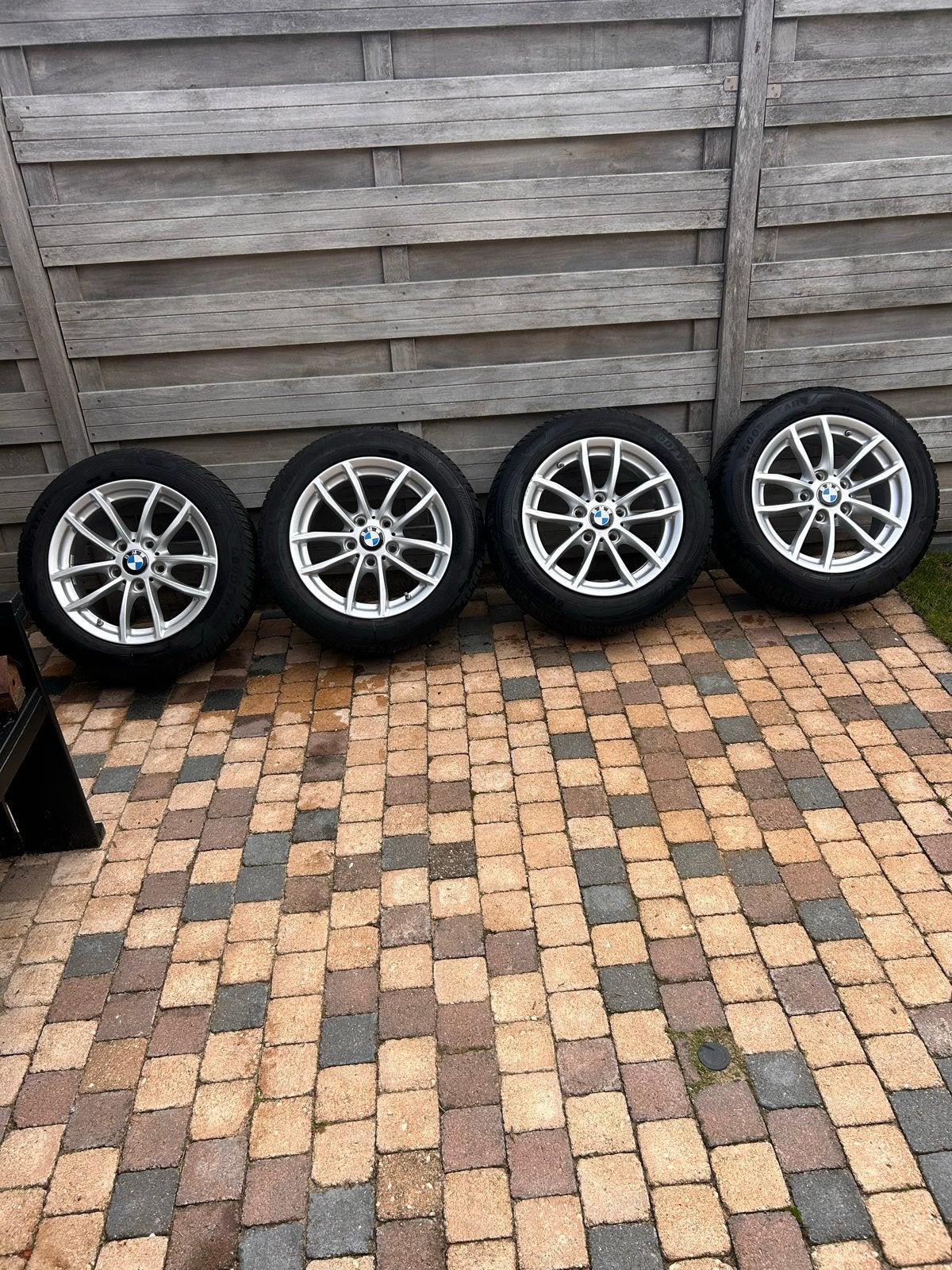 Originele BMW 1 Serie Velgen 16 inch met Goodyear 4-seizoene, Ophalen, Gebruikt, 16 inch, Banden en Velgen