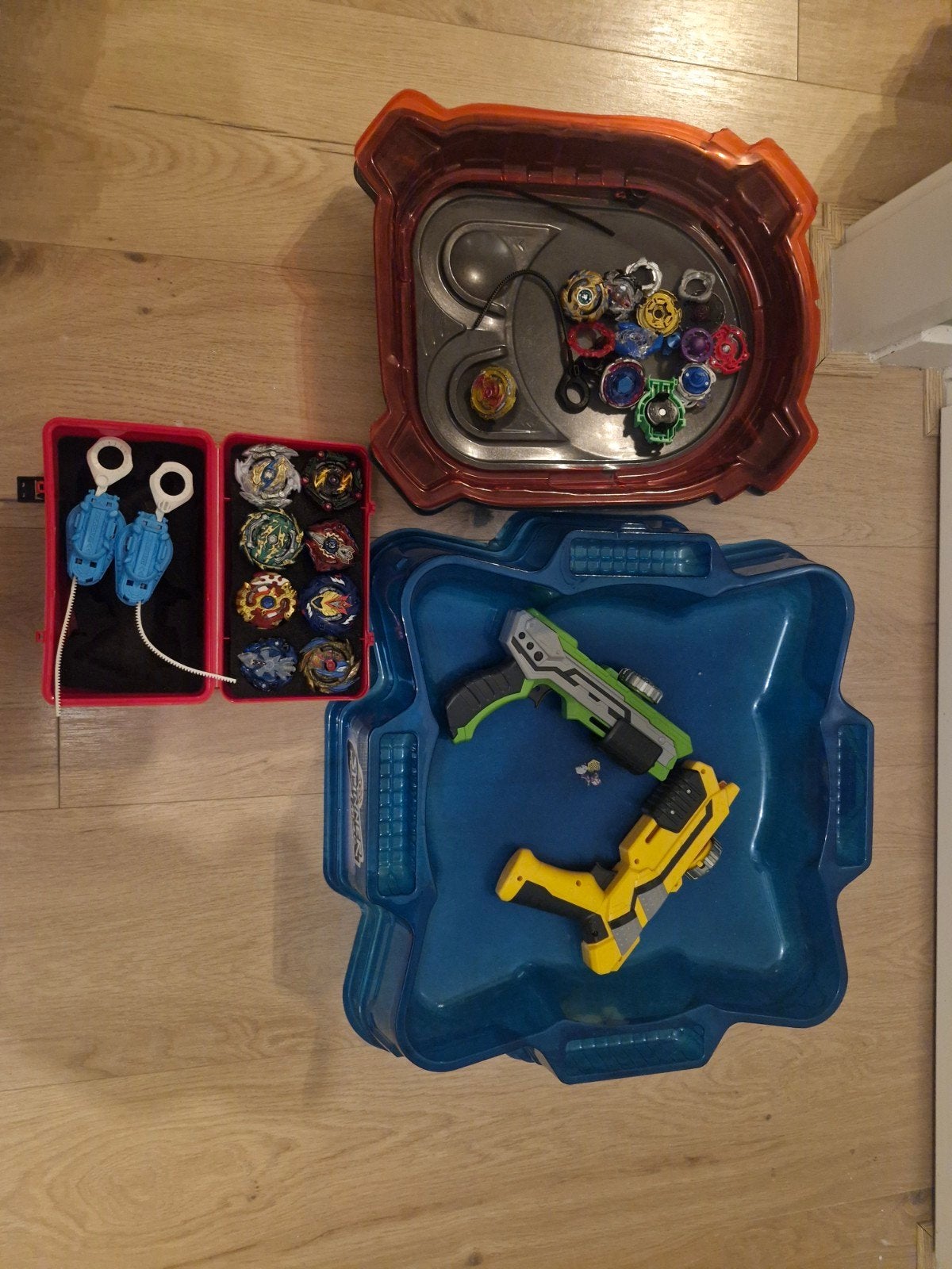 Grote Beyblade en Spinner Mad set met arena's en launchers, Ophalen of Verzenden, Gebruikt, Jongen of Meisje