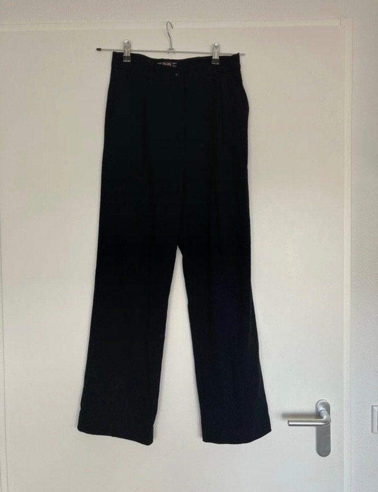 Prachtige King Louie pantalon, maat 34 (valt ruim), Kleding | Dames, Broeken en Pantalons, Zwart, Ophalen of Verzenden, King Louie