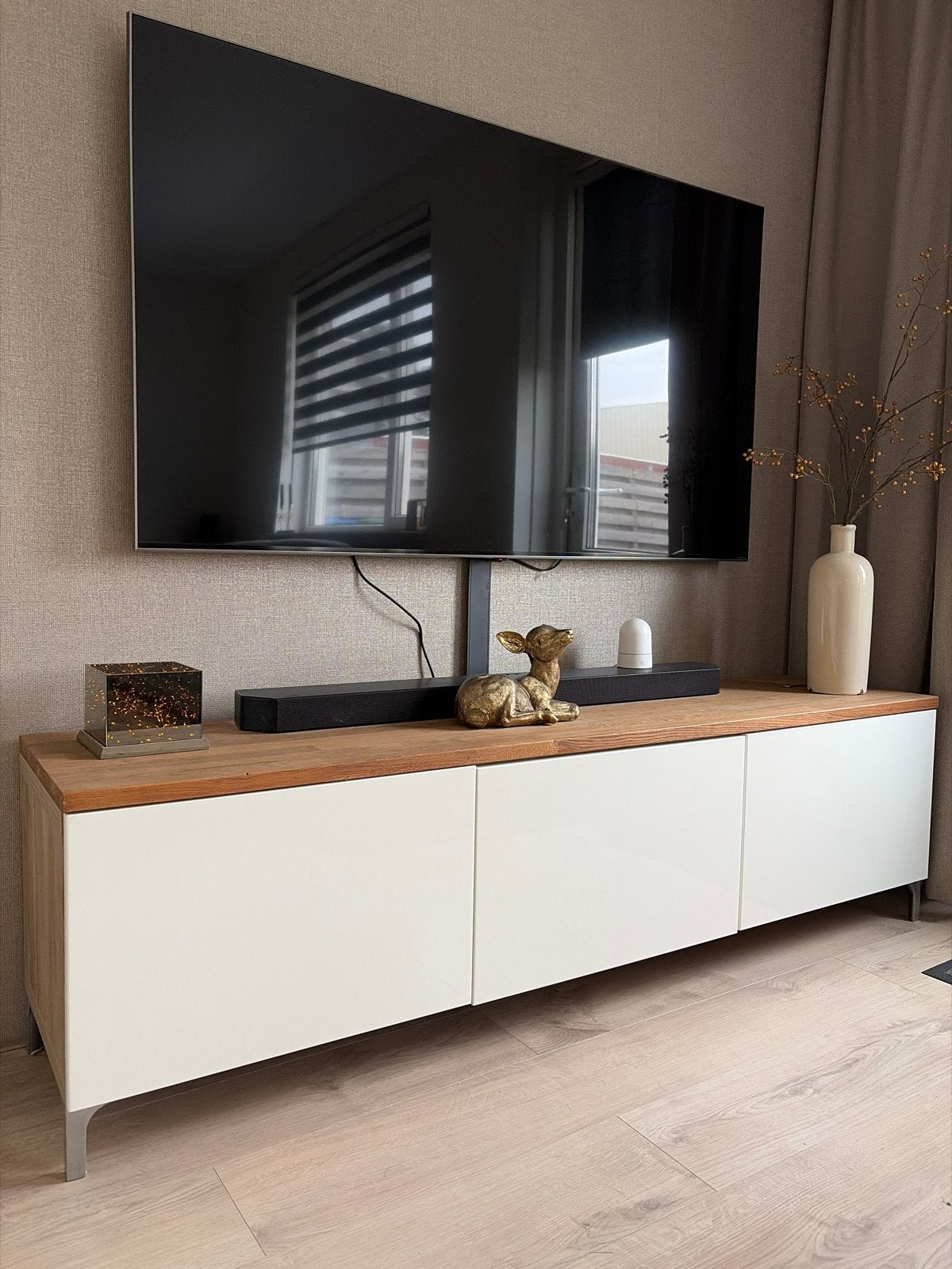 IKEA Besta kast hoogglans wit met houten blad, Ophalen, Gebruikt, 150 tot 200 cm, Minder dan 100 cm