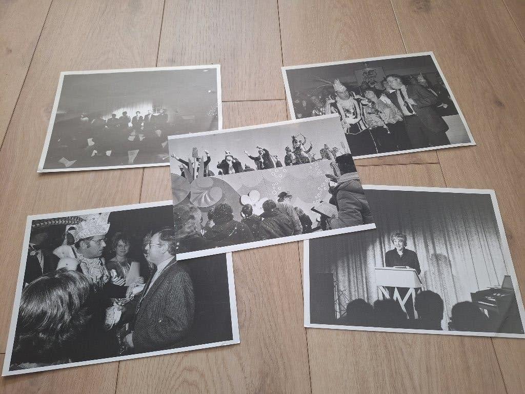 Montfoort 5 persfoto's Carnaval (december 1985), Verzenden, 1980 tot heden, Utrecht