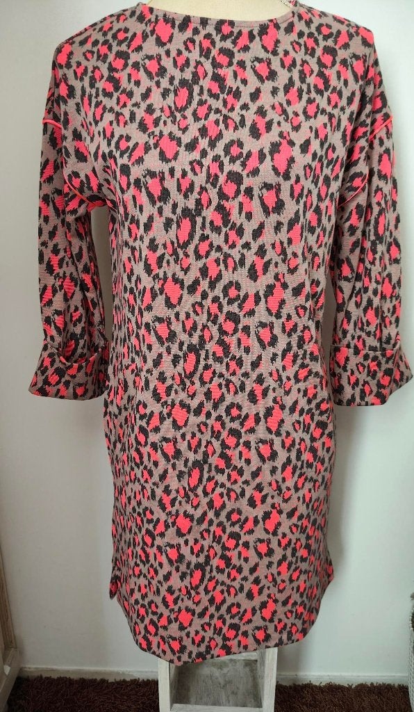 SUPER LEUK jurkje beige met oranje/zwarte tijgerprint mt.S-M, Meerkleurig, Nieuw, Ophalen of Verzenden, Maat 36 (S)