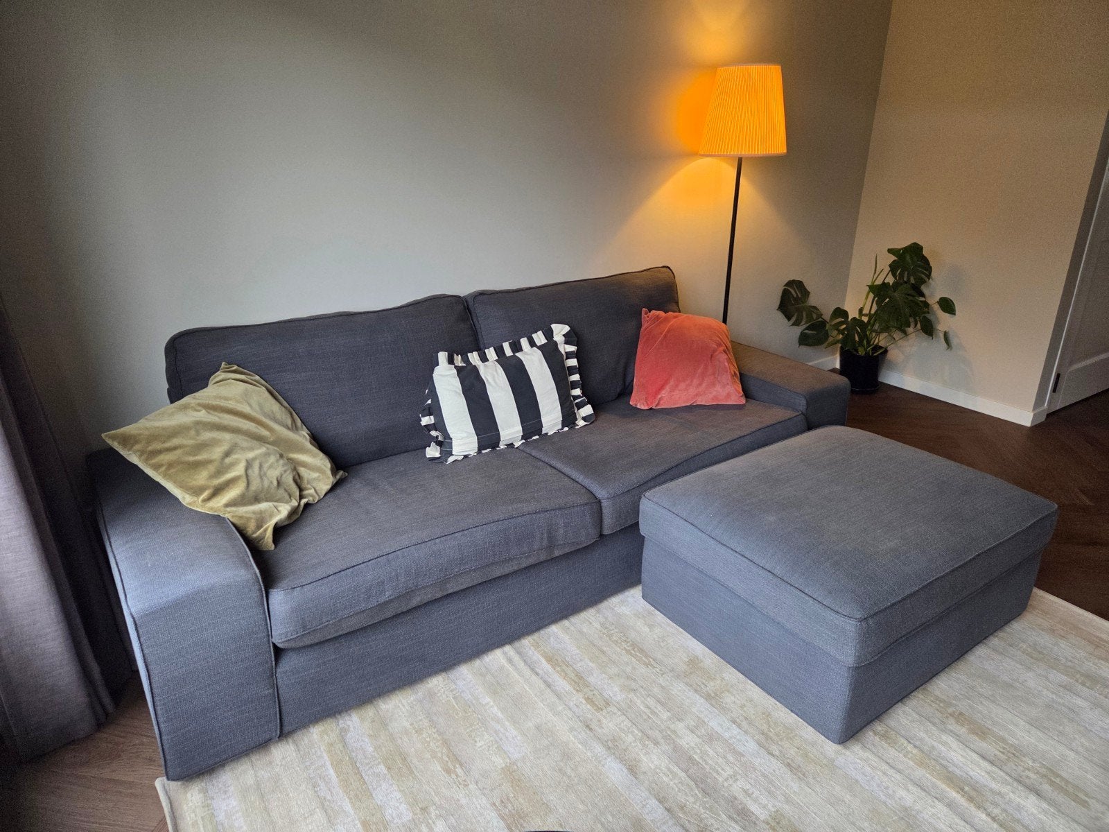 IKEA KIVIK 3-zitsbank met voetenbank, Ophalen, Driepersoons, 75 tot 100 cm, Rechte bank