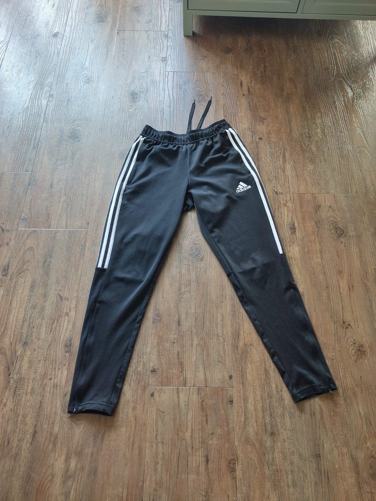 Adidas trainingsbroek maat S nieuw, Ophalen of Verzenden, Nieuw, Zwart