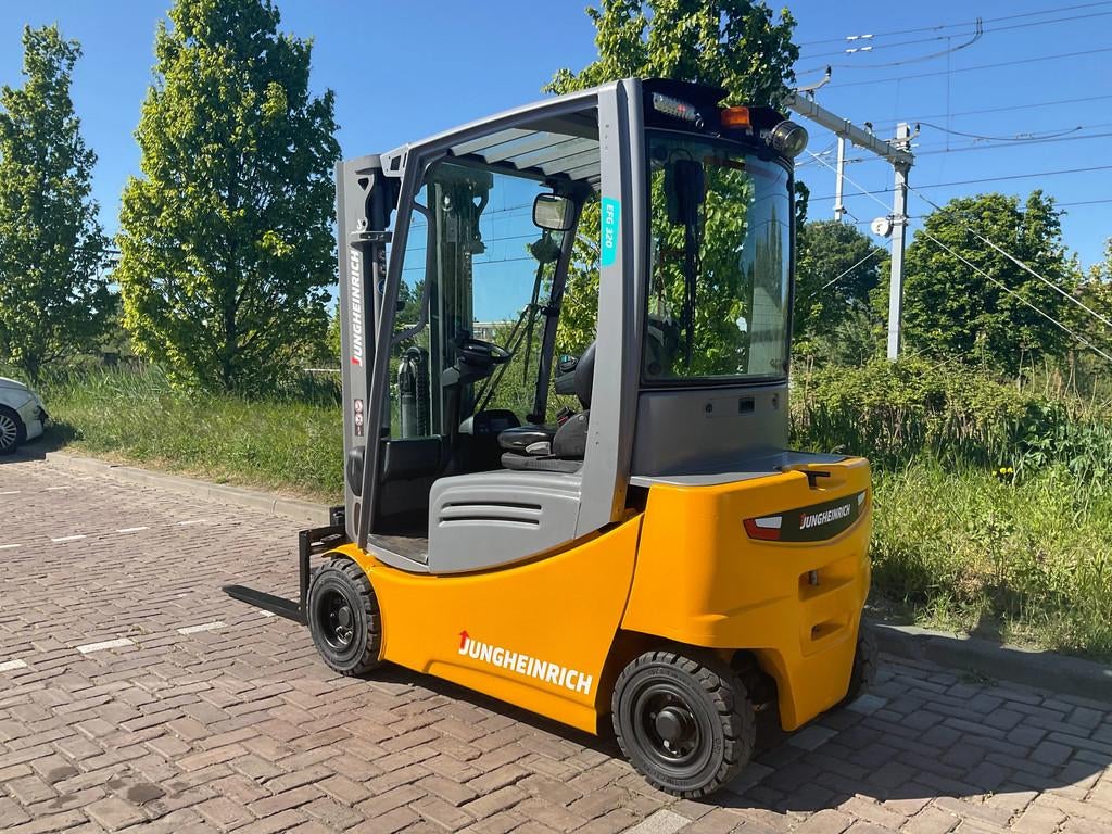 Jungheinrich EFG320 2000KG 4.40METER HEFTRUCK (bj 2019)