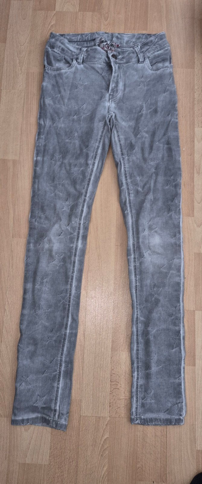 Vingino spijkerbroek maat 15 met sterrenprint, Broek, Gebruikt, Meisje, Ophalen of Verzenden