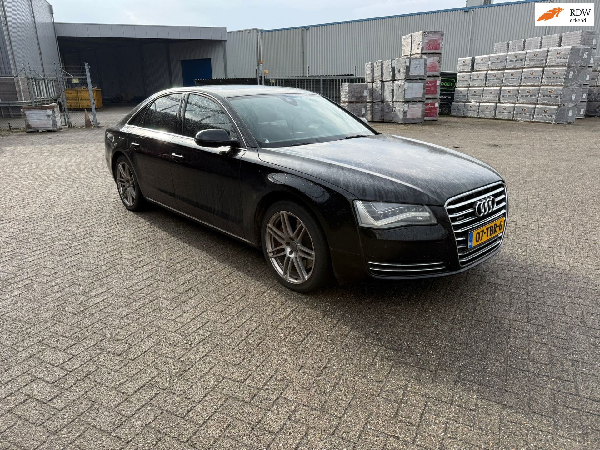 Audi A8 4.2 TDI quattro Pro Line+, Auto's, Audi, Automaat, Euro 5, 8 cilinders, 241 €/maand