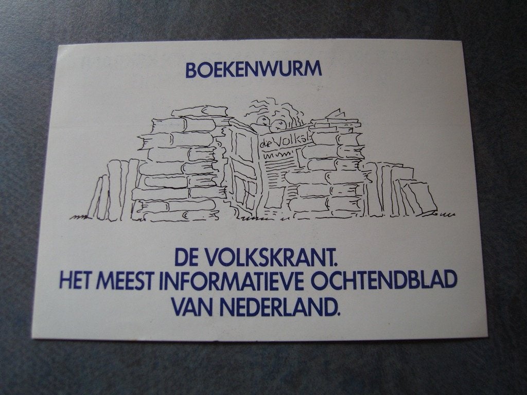 sticker strip boekenwurm de volkskrant informatieve krant, Ophalen, Zo goed als nieuw