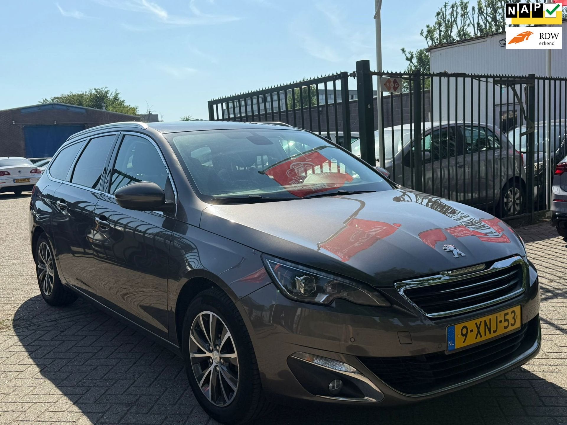 Peugeot 308 SW 1.2 e-THP Allure 1e eigenaar dealer onderhoud, Auto's, Gebruikt, Euro 6, 1199 cc, 1165 kg