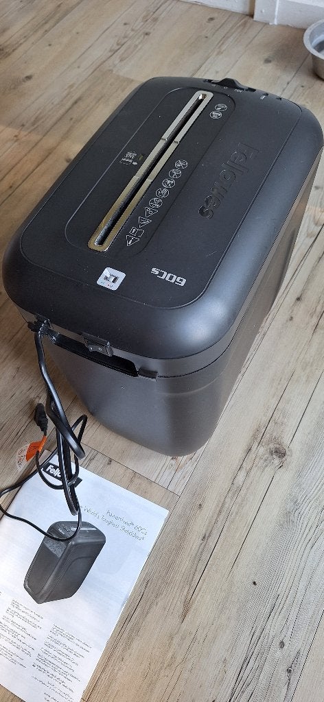 Papierversnipperaar, Fellowes, Diversen, Bureau-accessoires, Ophalen, Gebruikt