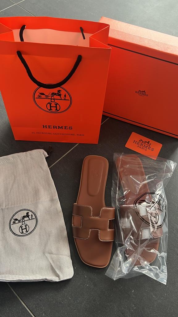 Slippers, Ophalen of Verzenden, Zo goed als nieuw