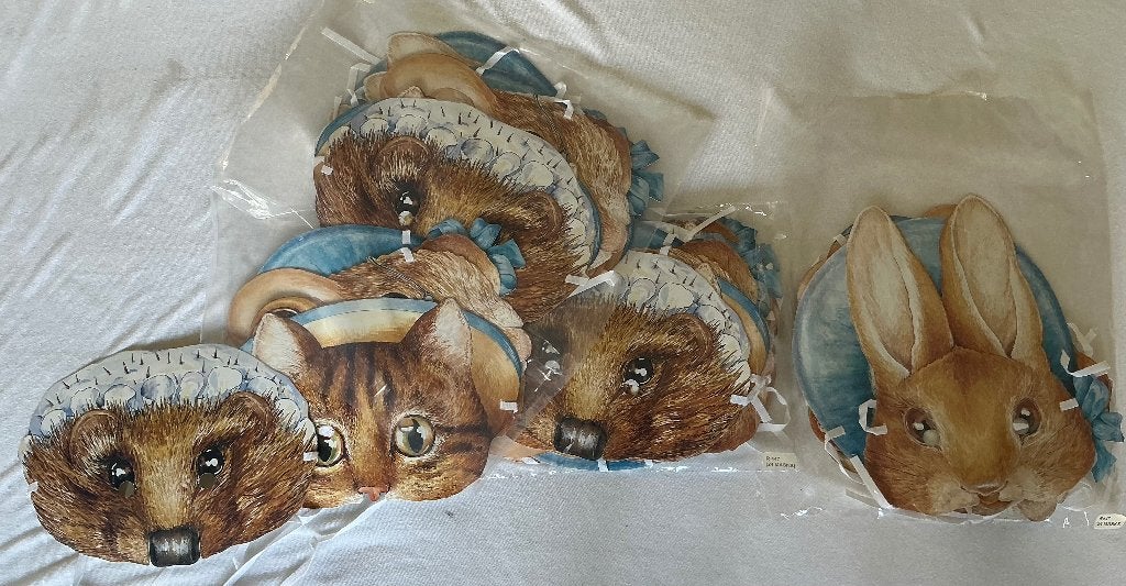 6 Maskers peter rabbit etc van beatrix potter., Ophalen of Verzenden, Nieuw, Feestartikel, Overige