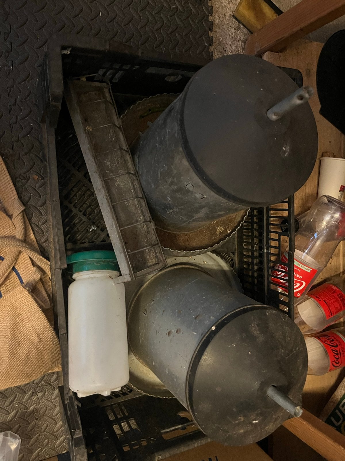 (Hangende) voerbakken en drinkbak voor kippen / gevogelte, Ophalen, Drinken en Voederen