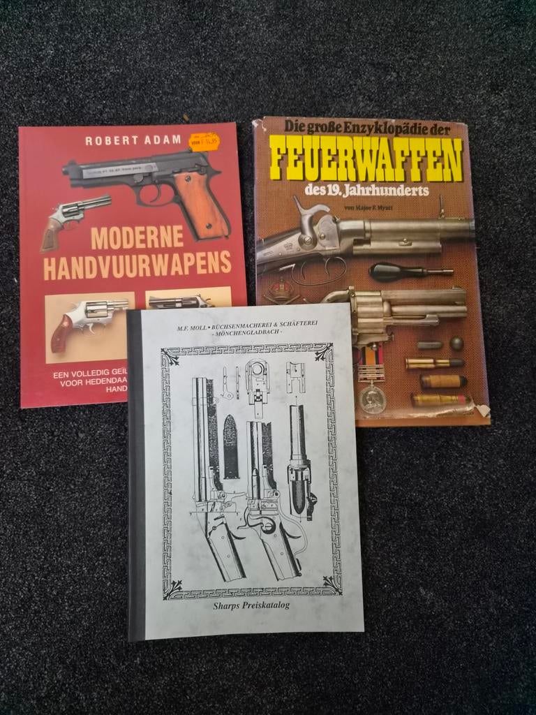 3 wapen boeken, Verzamelen, Militaria | Algemeen, Ophalen of Verzenden, Landmacht, Nederland, Boek of Tijdschrift
