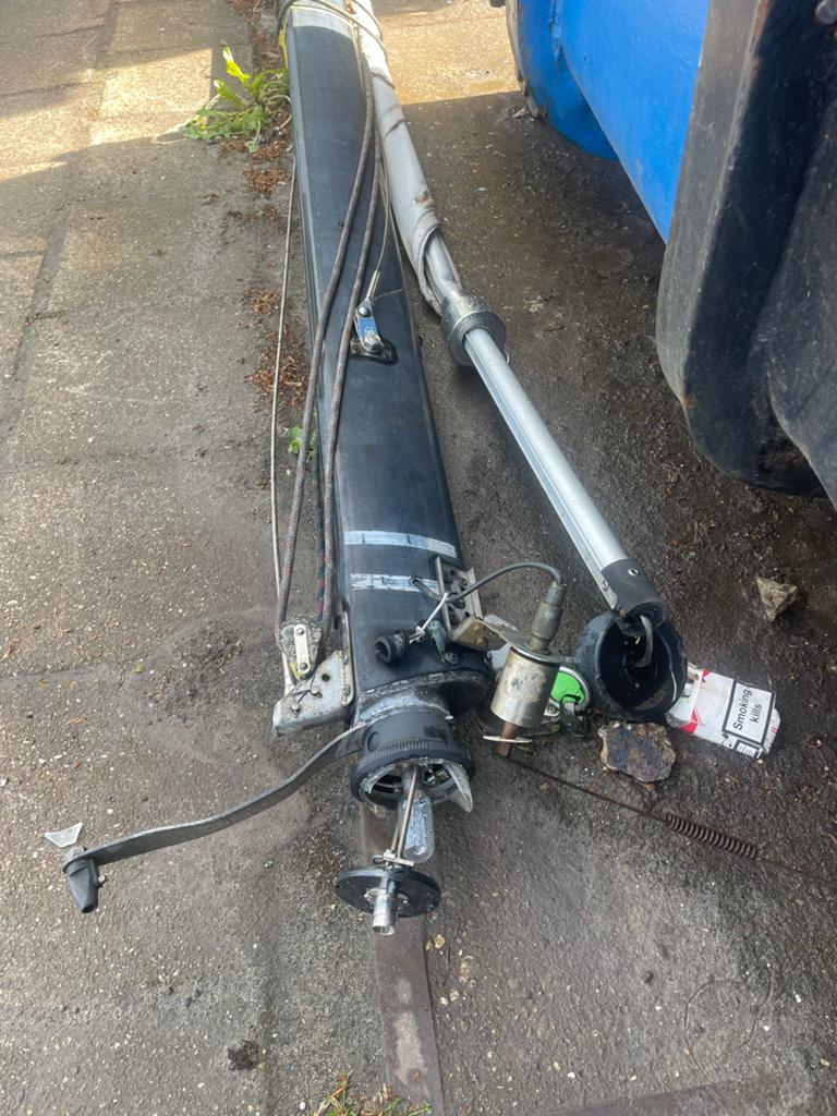 Mast voor zeilboot circa 8 meter, Watersport en Boten, Ophalen, Gebruikt, 6 meter of meer, Toebehoren