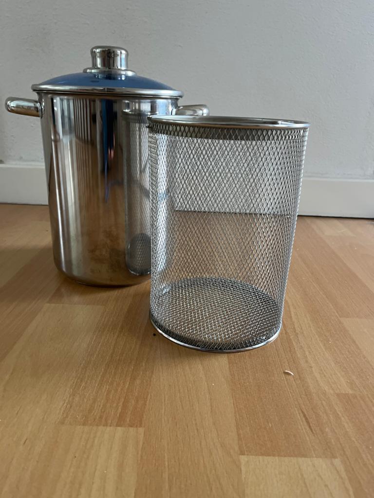 Aspergepan 21cm hoog, met deksek erop 27cm, Ophalen, Gebruikt, Rvs