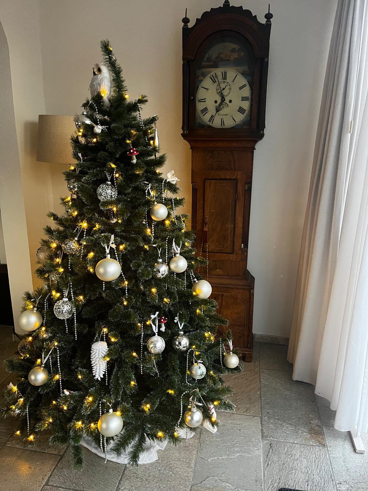 Luxe KUNSTKERSTBOOM met verlichting, Ophalen, Zo goed als nieuw