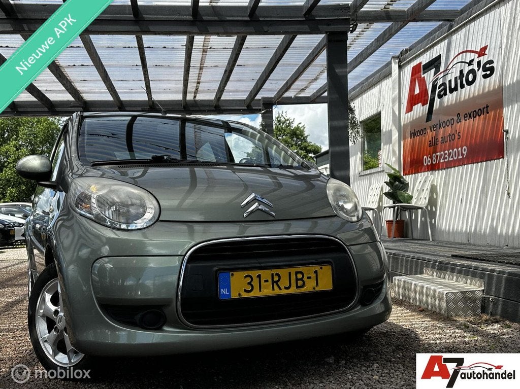 Citroen C1 1.0-12V Exclusive Nieuwe APK, Voorwielaandrijving, Euro 5, Gebruikt, 4 stoelen